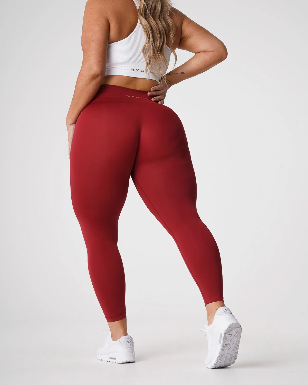 Carmine Solid Seamless Leggings