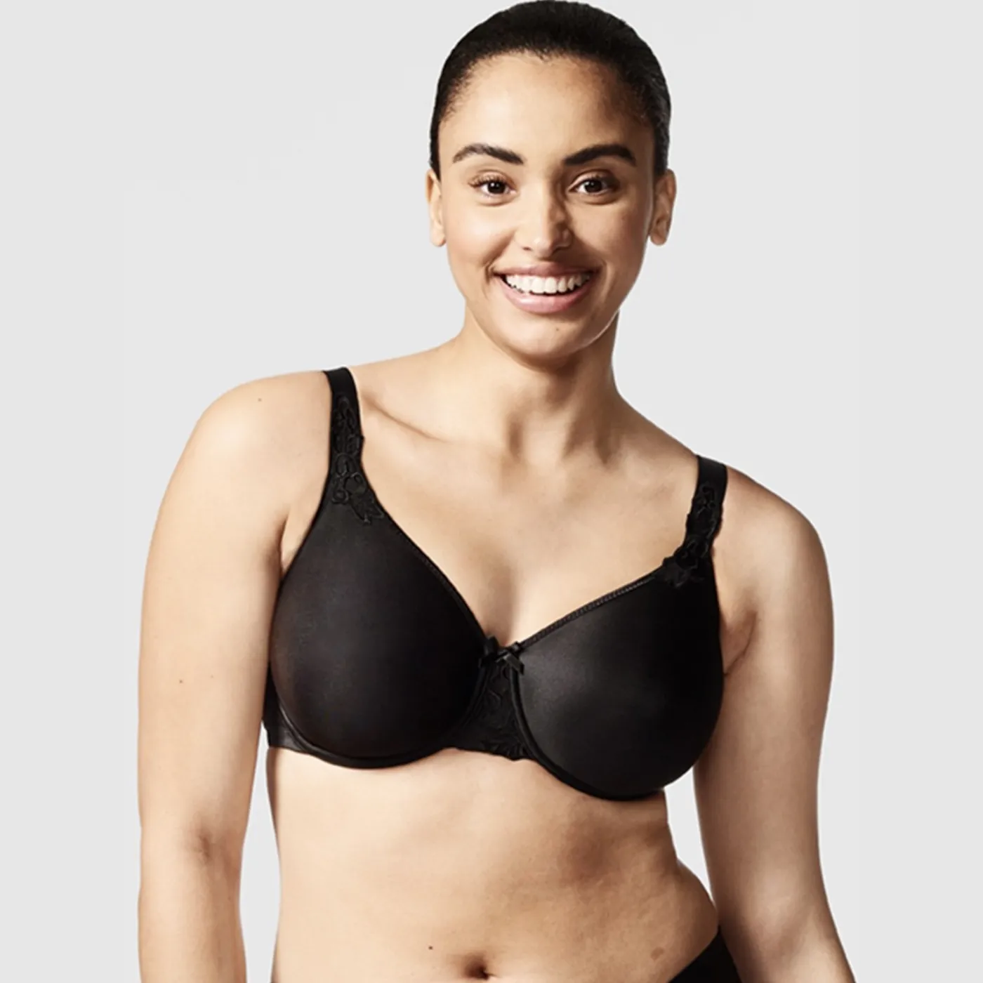 Chantelle Hedona Seamless Unlined Minimizer Bra | Black