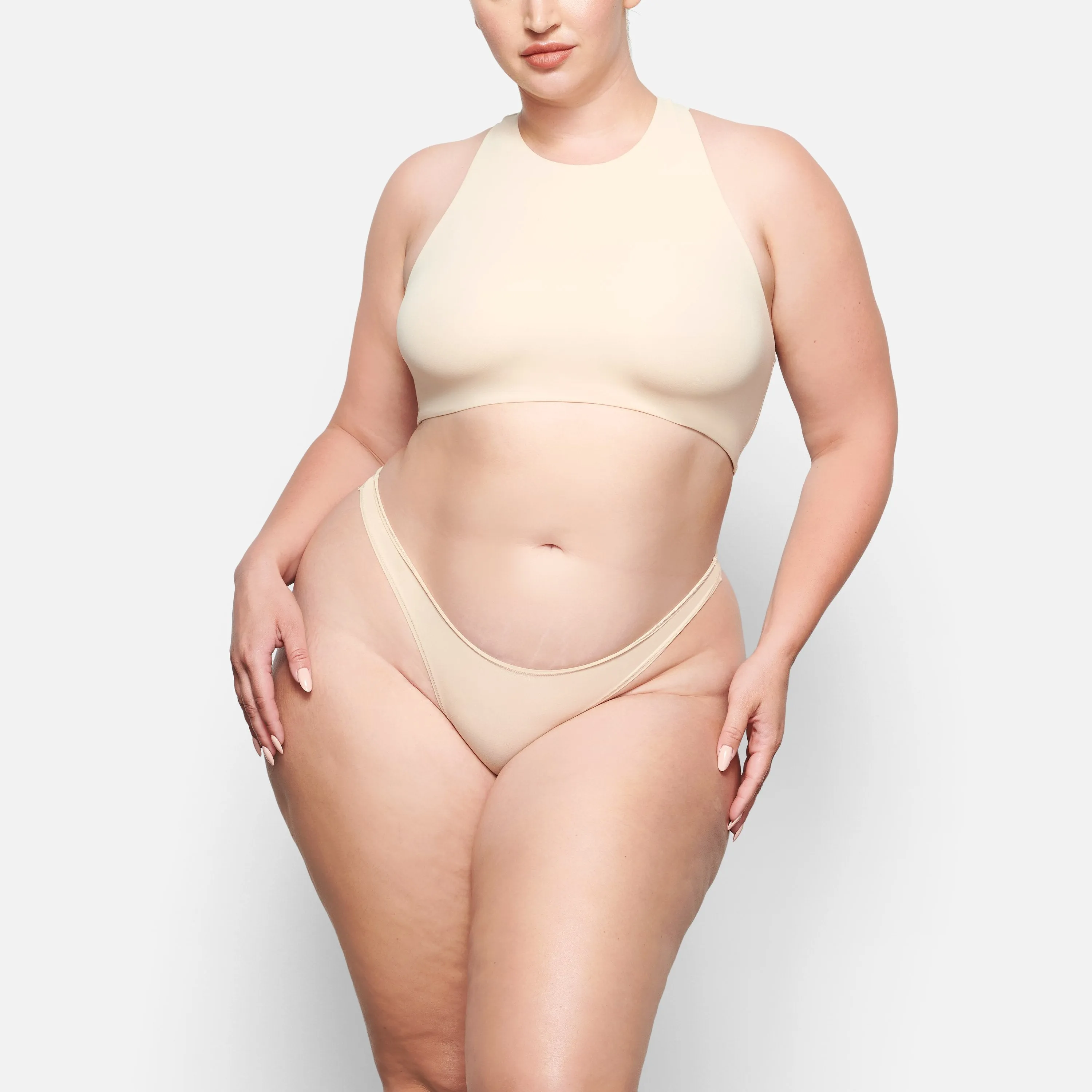 FITS EVERYBODY HIGH NECK BRA | SAND