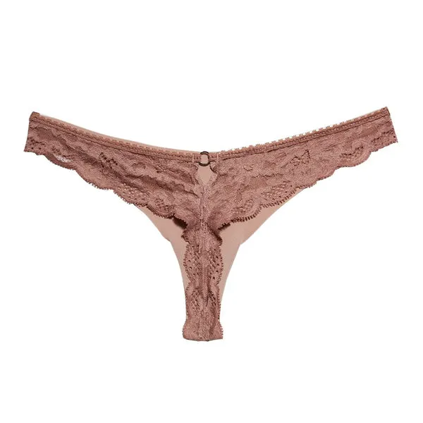 Fleur du Mal: Charlotte Lace Seamless Thong - Tan