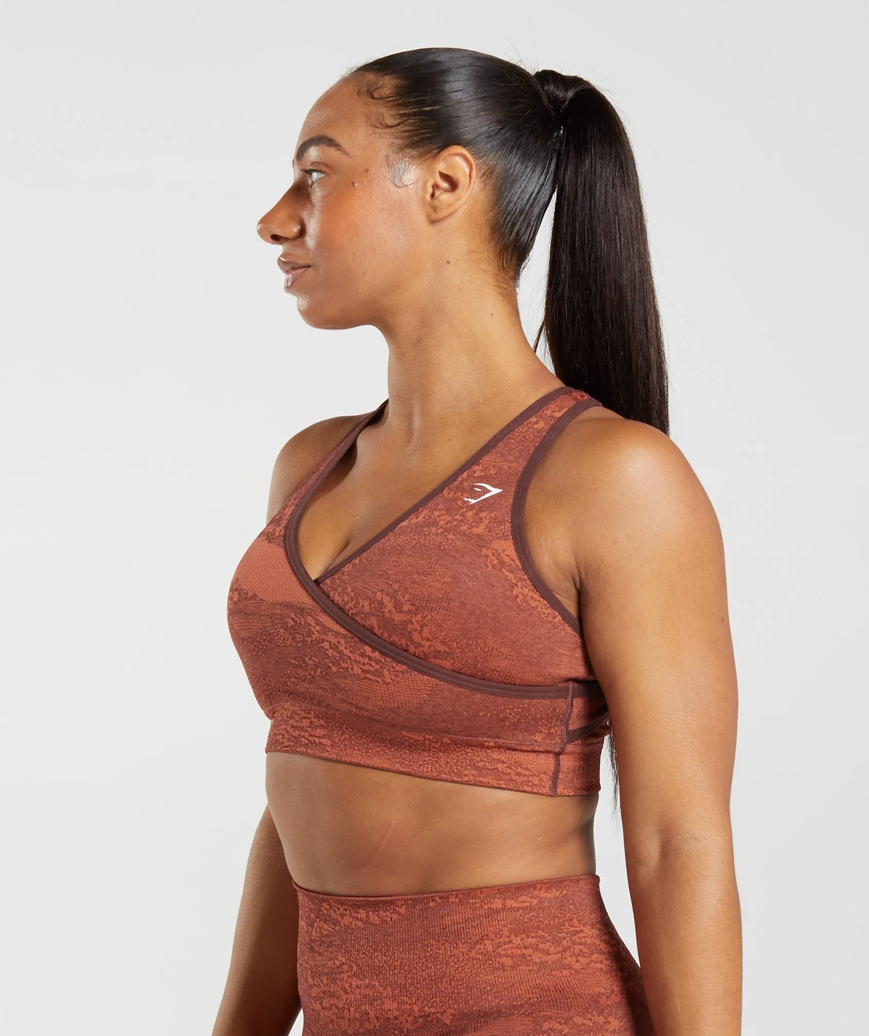 Gymshark Adapt Camo Seamless Sports Bra - Storm Red/Cherry Brown