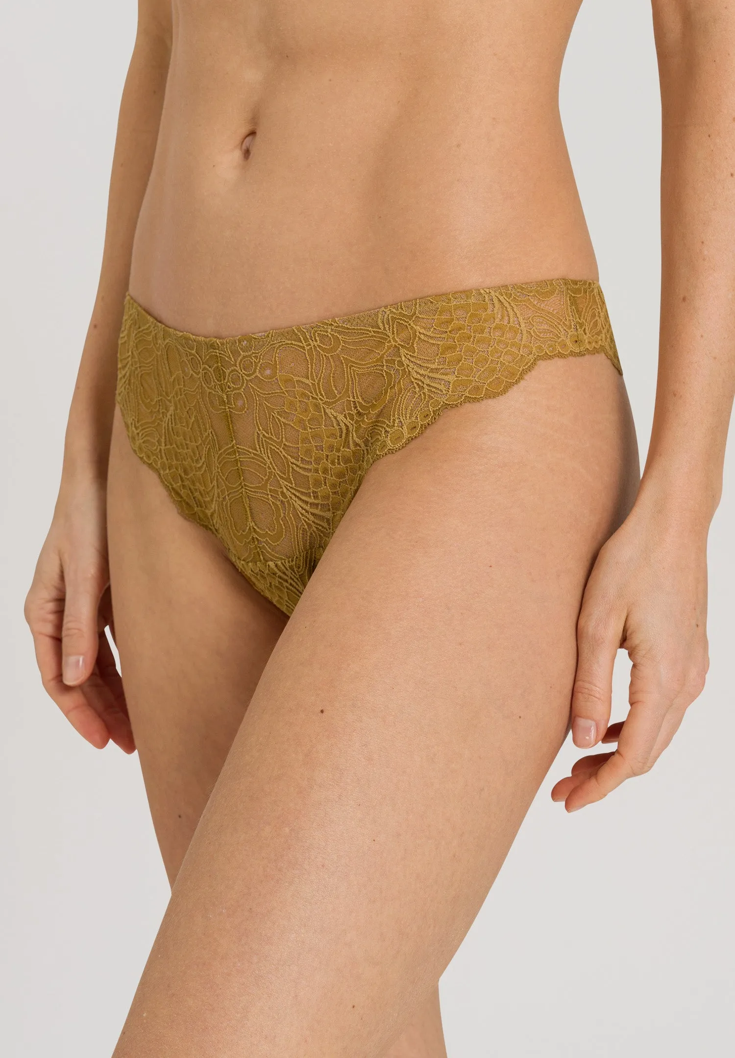 Lilova Thong | Gold 72532-1246