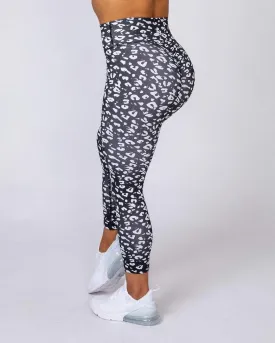 Signature Scrunch 7/8 Leggings - Black Leopard