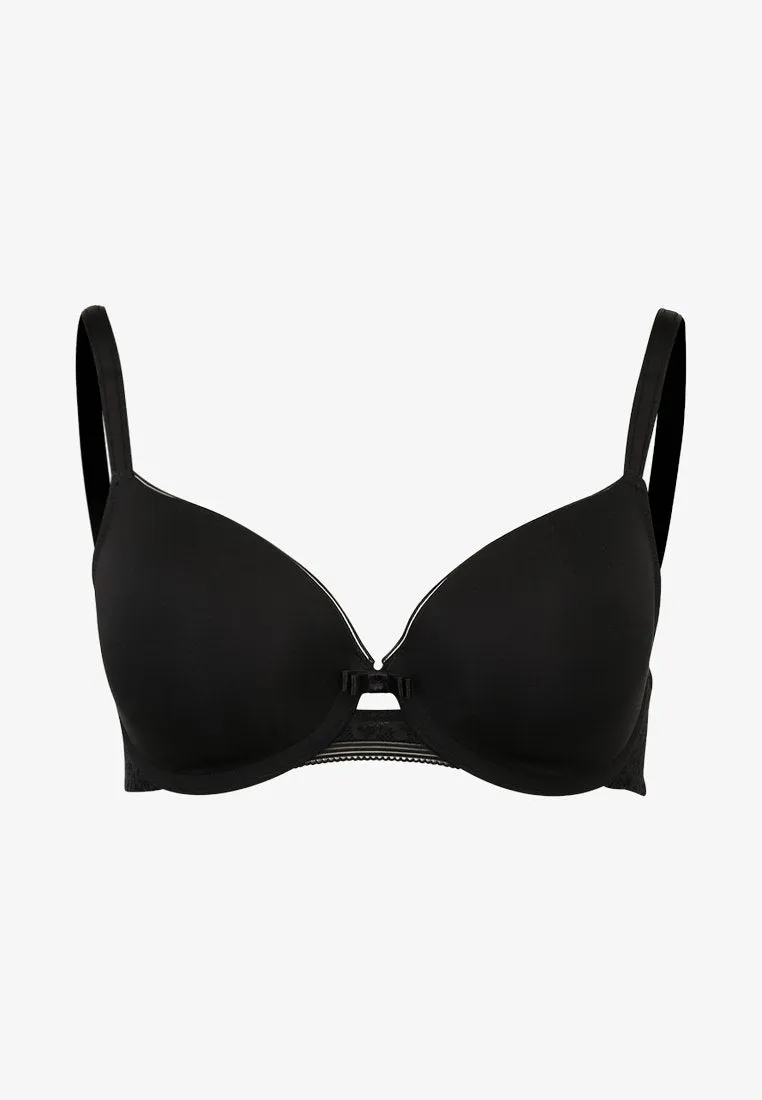 Triumph Beauty-Full Essential WP Bra | Black